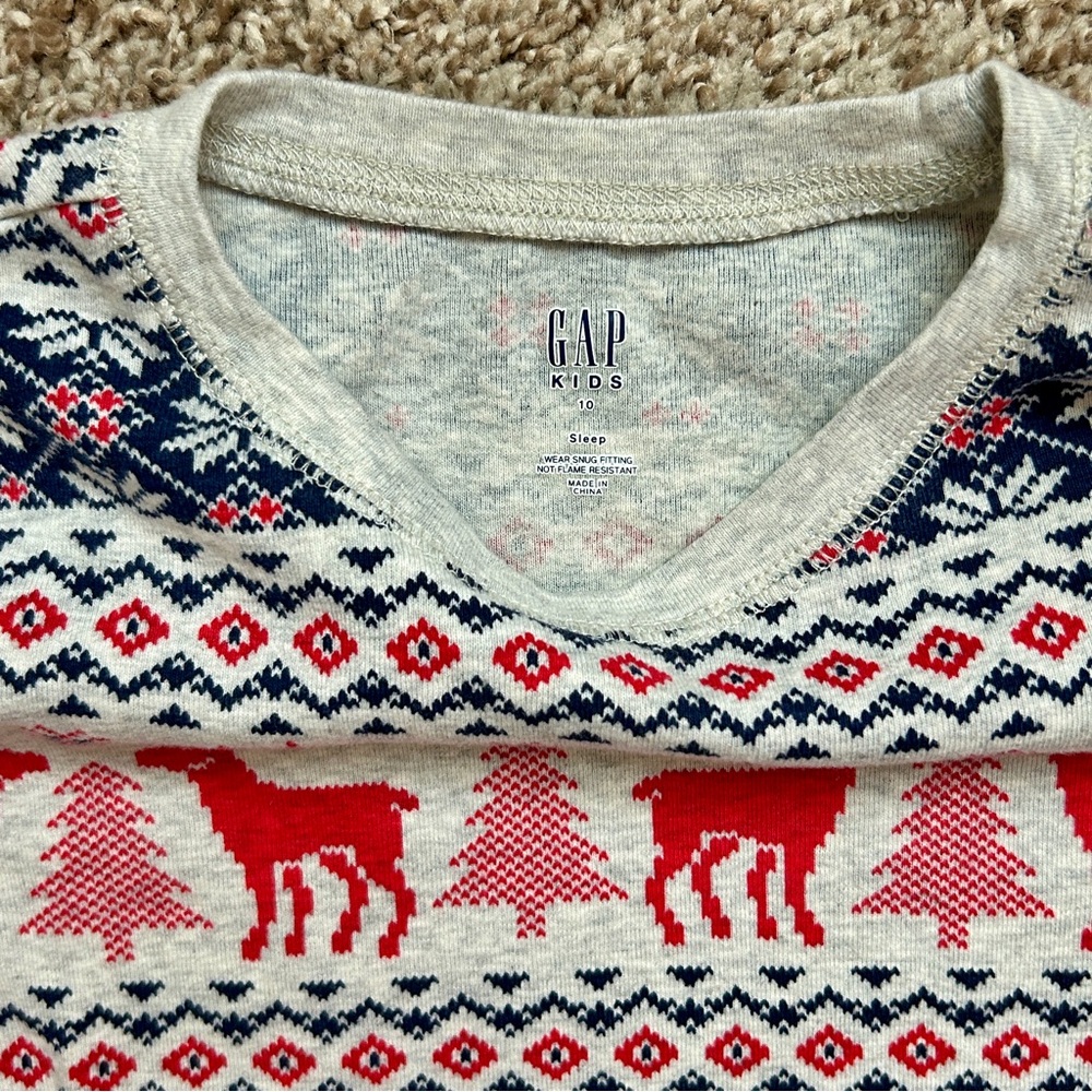Gap Kids Gray Red Reindeer Fair Isle Holiday Snug Fit Pajama Set Size 10 - Picture 6 of 12